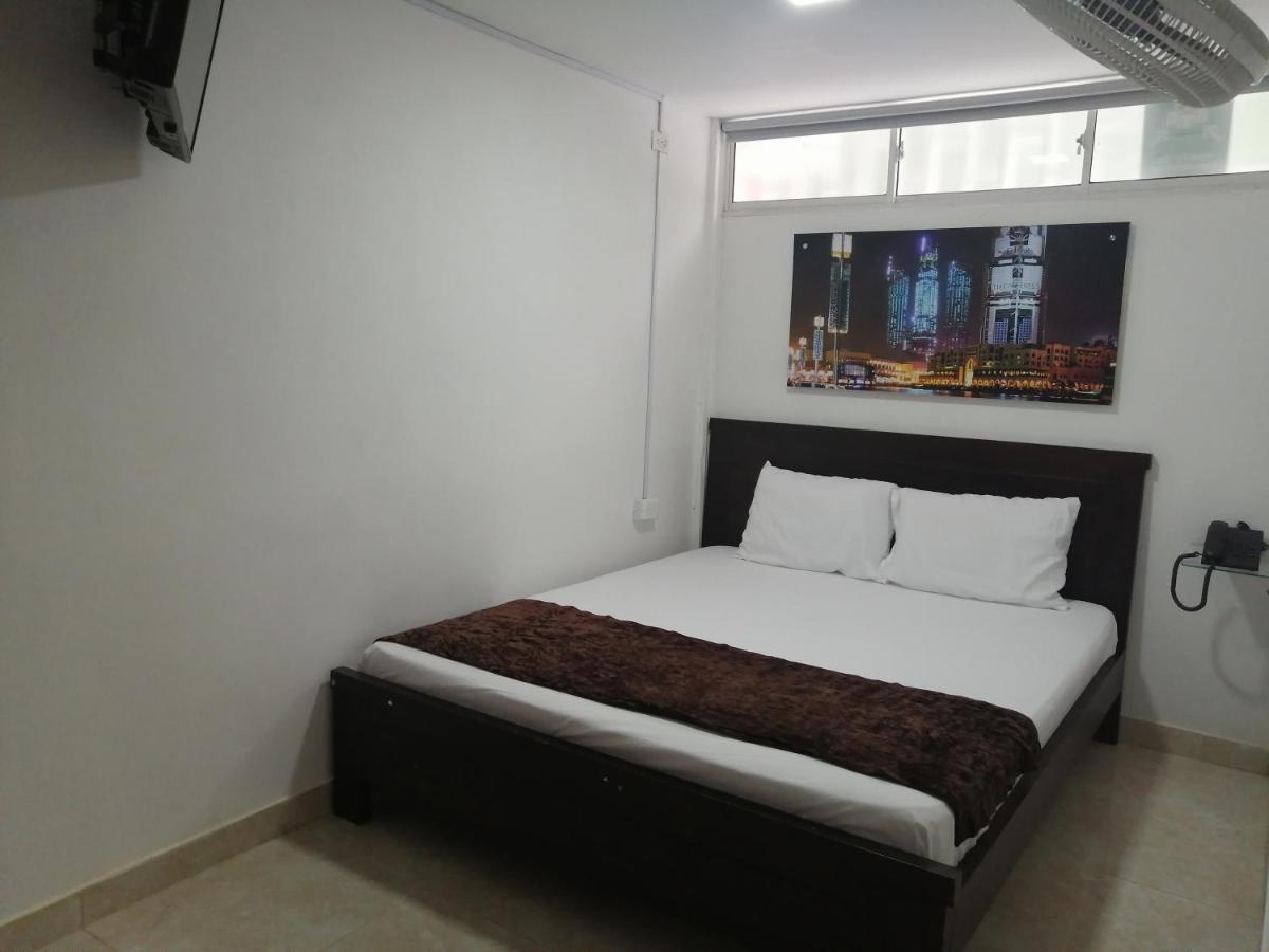 Hotel Sol Del Estadio Меделин Екстериор снимка