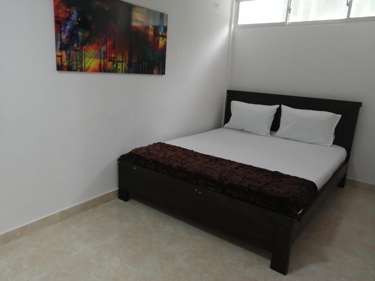 Hotel Sol Del Estadio Меделин Екстериор снимка