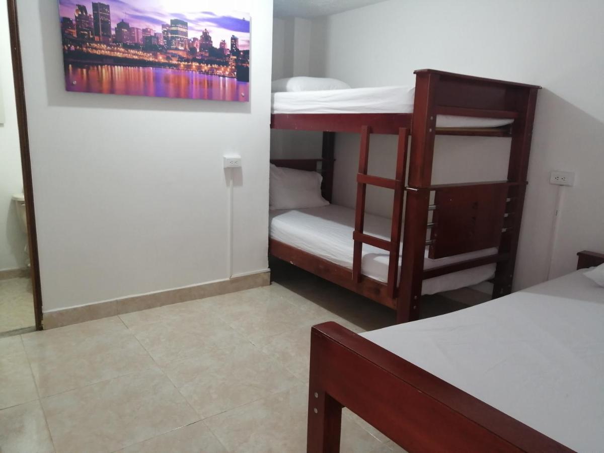 Hotel Sol Del Estadio Меделин Екстериор снимка