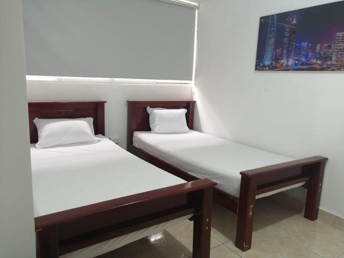 Hotel Sol Del Estadio Меделин Екстериор снимка