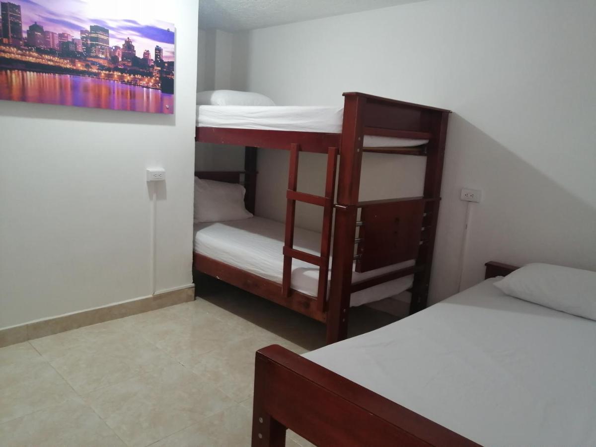 Hotel Sol Del Estadio Меделин Екстериор снимка