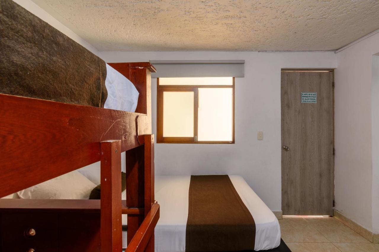 Hotel Sol Del Estadio Меделин Екстериор снимка