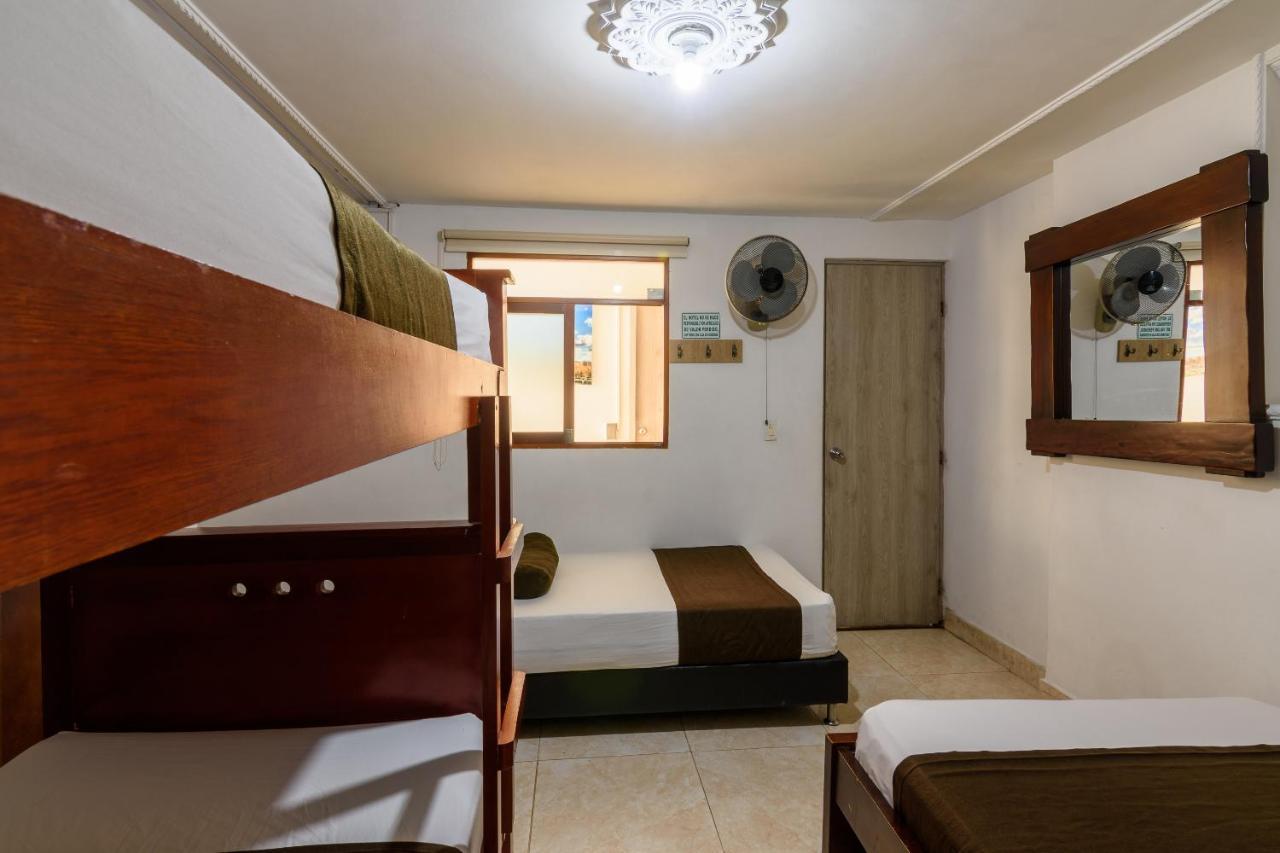 Hotel Sol Del Estadio Меделин Екстериор снимка