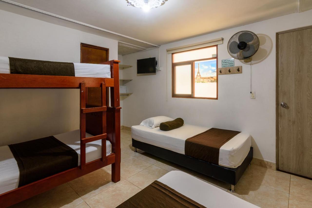 Hotel Sol Del Estadio Меделин Екстериор снимка